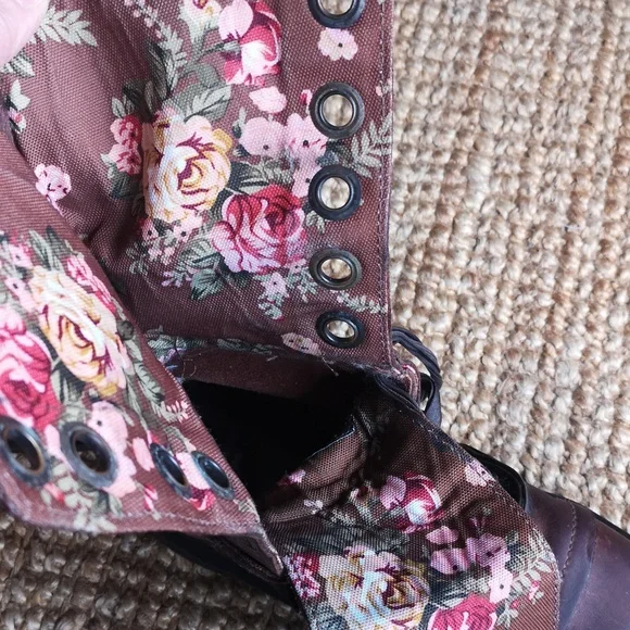 Doc Martens tall boots (with issues) - Picture 10 of 16